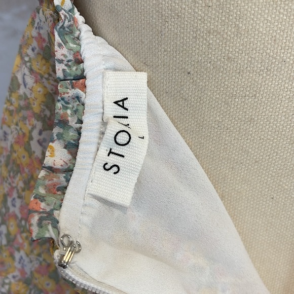 Storia Layered Ruffle Floral Dress - Picture 7 of 8